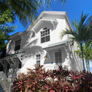 Islander Bayside & Boatslips
